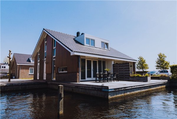 De Meerparel Houseboats